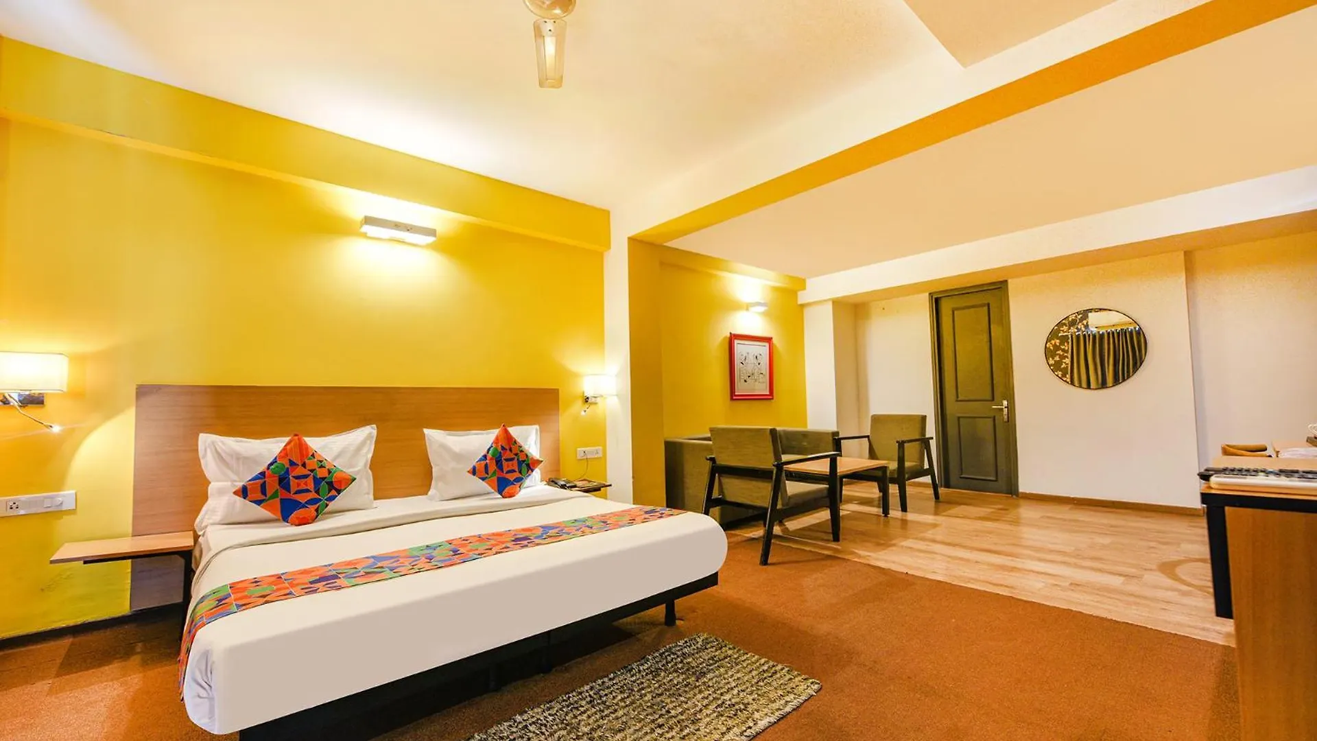 **** Hotel Fabhotel Old Meple Leaf- Golf Course Road & Sector 27 Gurgaon India