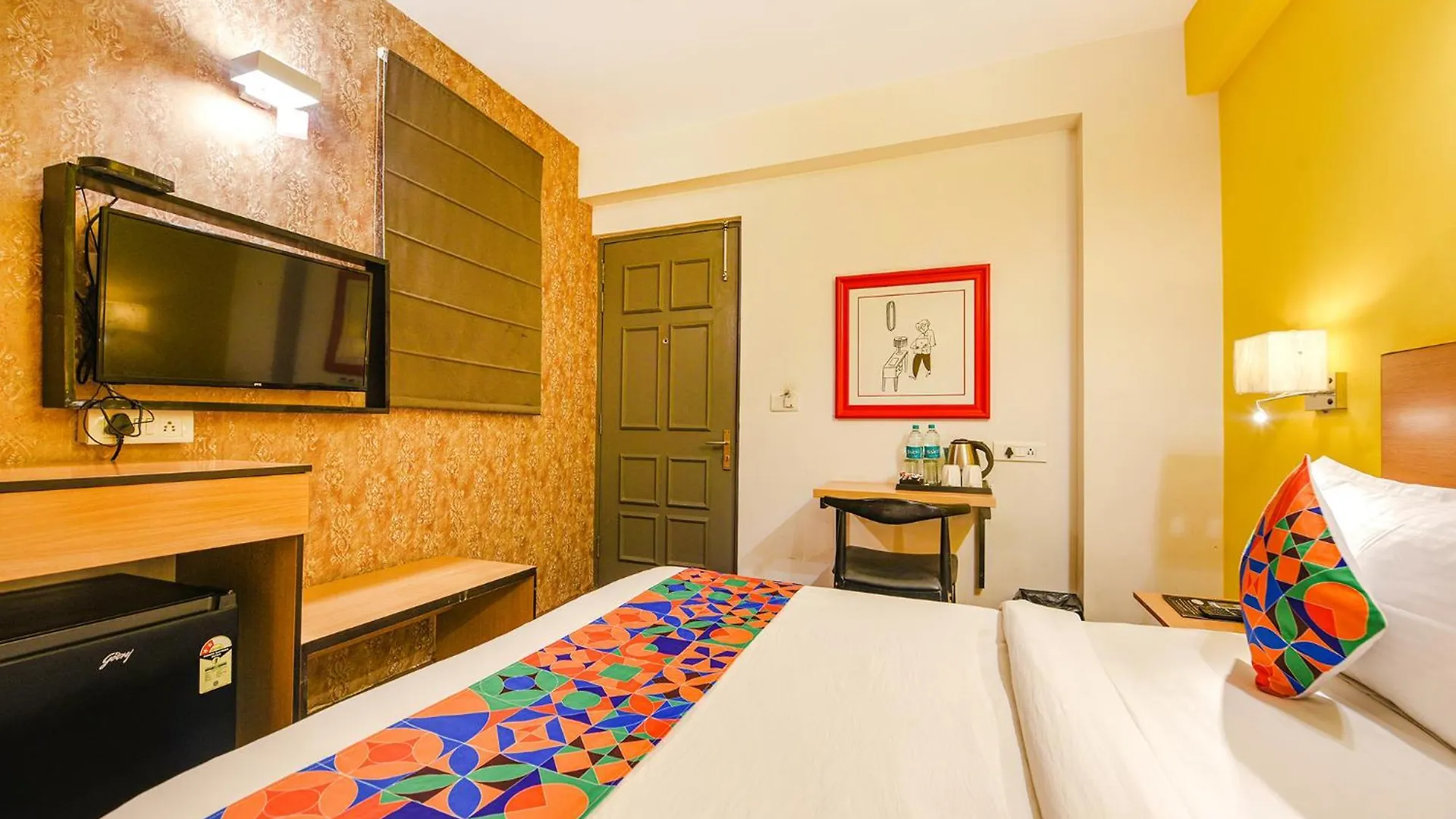 **** Hotel Fabhotel Old Meple Leaf- Golf Course Road & Sector 27 Gurgaon India